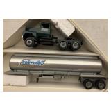 Bralley-Willett Tanker Winross Truck in Box