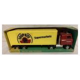 Shop Rite Supermarkets Ertl Truck & Box