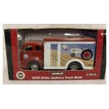 Case IH Delivery Truck bank Ertl in box