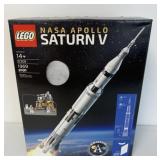 Lego NASA Apollo Saturn V Set
