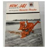IH New McCormick 141 Harvester-Thresher