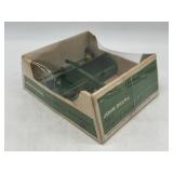 1/16 John Deere Box Carry Scraper in Bubble Box