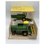 1/24 John Deere 6600 Combine in Ice Cream Box