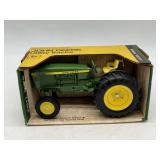 1/16 John Deere 2640 Utility in Box