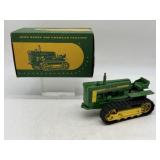 1/16 John Deere 420 Crawler in Box - Eska