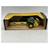1/16 John Deere Baler in Box