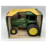 1/16 John Deere 4440 w/ Duals in Box