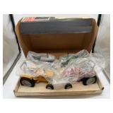 1/16 White American 4 Pc Set