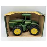 1/16 John Deere 8630 4WD in Box