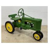 John Deere Small 60 Pedal Tractor - Eska