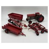 1/16 Massey Ferguson 175, No Box