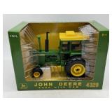 1/16 John Deere 4320 w/ Cab - Plow City