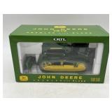 1/16 John Deere 1010 Crawler - Plow City