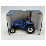 1/16 New Holland TC33DA