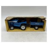 1/16 Ford LGT 145 and Cart in Box