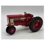 1/16 Farmall 404 NF - Ertl