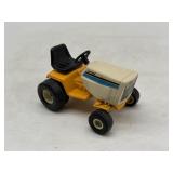 1/16 Cub Cadet