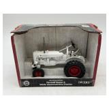 1/16 Farmall Super A Demonstrator