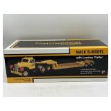 1/25 Case IH Mack B Model w/ Lowboy
