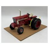 1/16 International 1466 w/ Duals Precision Enginee