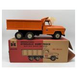 1/16 IH Organge Hyd Dump Truck in Box Eska/Tru Sca