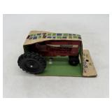 1/32 International 656 in Box