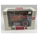 1/16 International 706 w/ Heat Houser