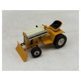 1/16 Cub Cadet w/ Blade
