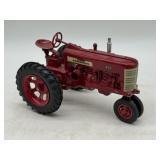 1/16 Farmall 450 - Eska