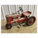 Open Grill Farmall H Pedal Tractor - Eska