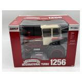 1/16 International 1256 w/ Cab & Duals