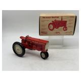 1/16 Tru Scale 401 Tractor in Box