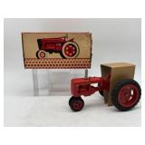 1/16 Farmall C  - Lakone