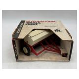1/16 International Grain Drill in Box
