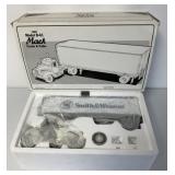 1/34 Smith & Wesson Mack Tractor & Trailer
