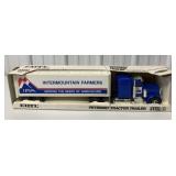 Ertl InterMountain Farmers Tractor Trailer in box