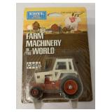 1/64 Ertl Case Tractor w/ cab in blister pack