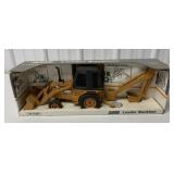 1/16 Ertl Case Loader Backhoe in box