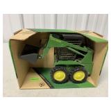 1/16 Ertl John Deere Skid-Steer Loader
