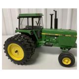 1/16 Ertl John Deere 4640 Tractor