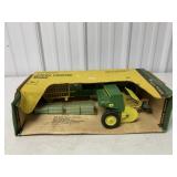 1/16 Ertl John Deere Baler