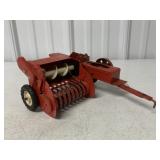 1/16 Tru-Scale Hay Baler