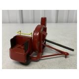 1/16 Wooden New Holland Silage/Forage Blower