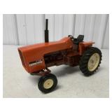 1/16 Allis-Chalmers 7040 Tractor