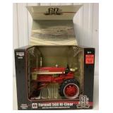 1/16 Ertl IH Farmall 560 Hi-Clear Tractor