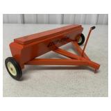 1/16 Wooden Ezee Flow Fertilizer/Spreader