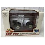 1/64 Big Bud 16V-747 900 HP Tractor