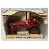 1/16 Ertl International Cub Tractor