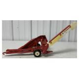 1/16 McCormick 1-PR Corn Picker