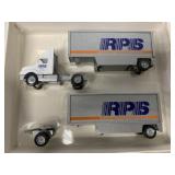 Winross Roadway RPS Truck & Dual Trailers